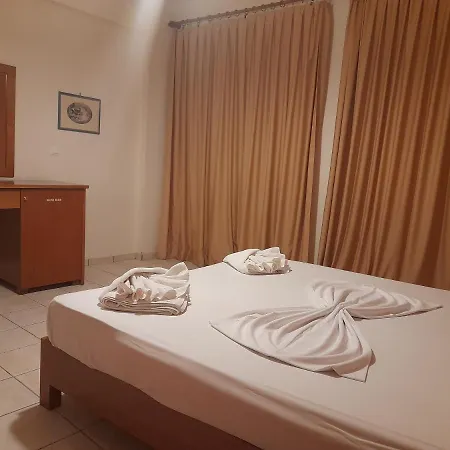 Hotel Iria Beach Hotel