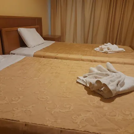 Hotel Iria Beach Hotel *