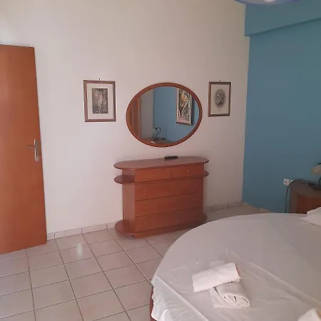 Hotel Iria Beach *
