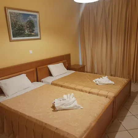 Hotel Iria Beach *