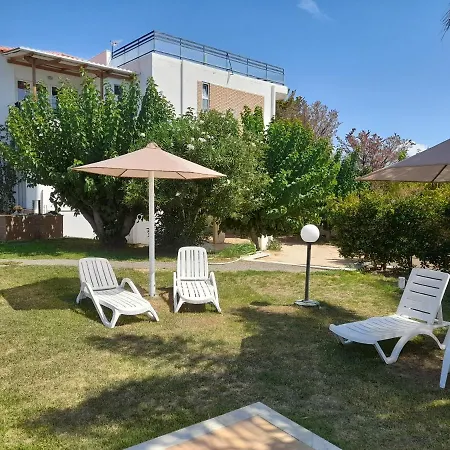 Hotel Iria Beach Hotel *